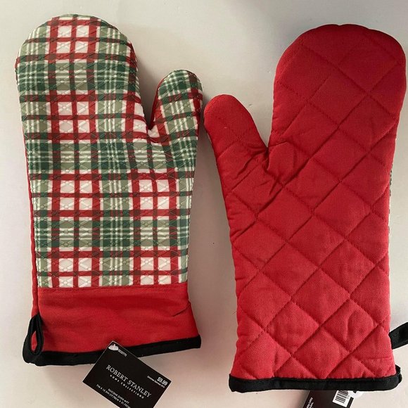 Other - NWT- Pair of 2 Oven Mitts